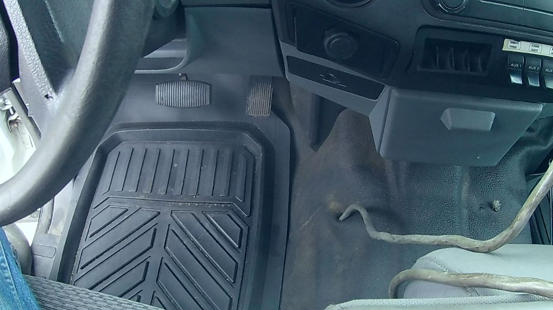 2013 FORD F350 Super Duty - Image 24